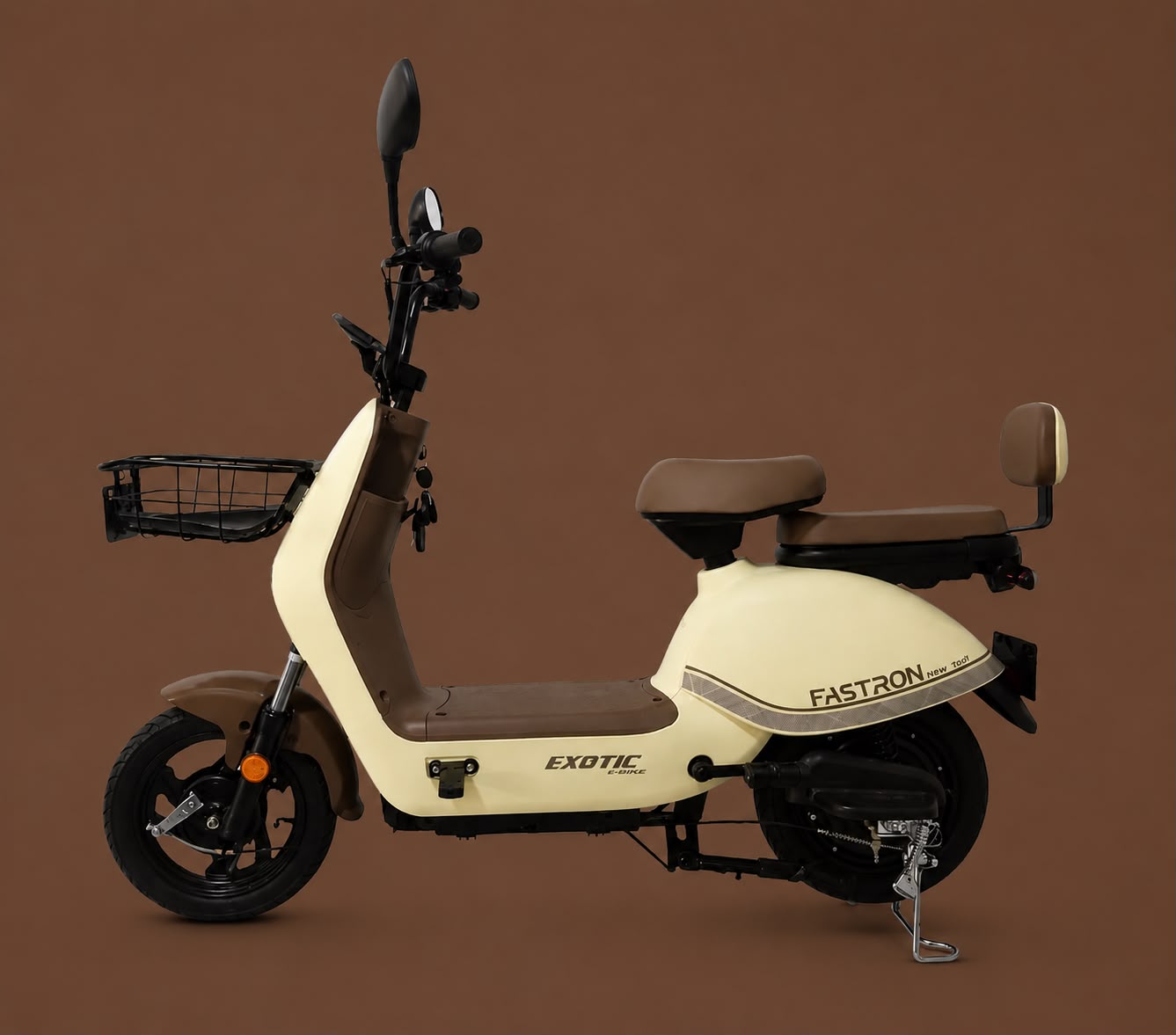 Sepeda listrik EXOTIC FASTRON SLX5.0 di showroom Lumajang