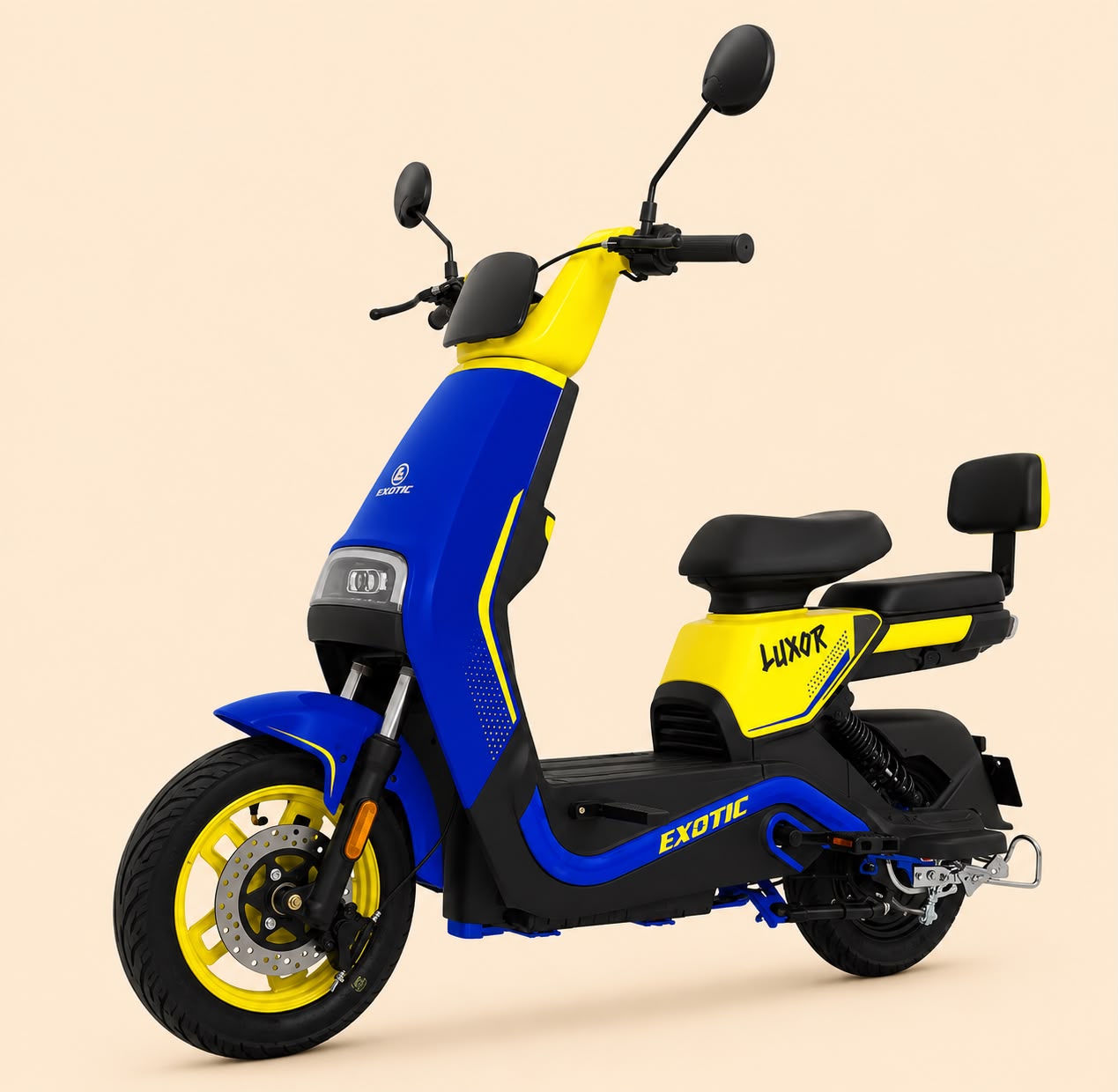 Sepeda listrik EXOTIC LUXOR di showroom Lumajang