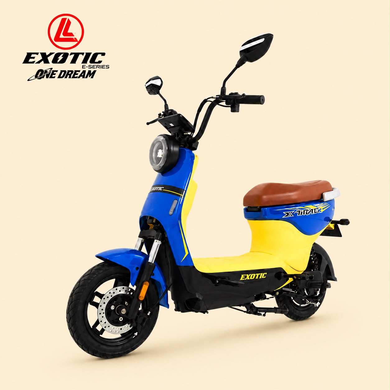 Sepeda listrik EXOTIC XTRACK di showroom Lumajang